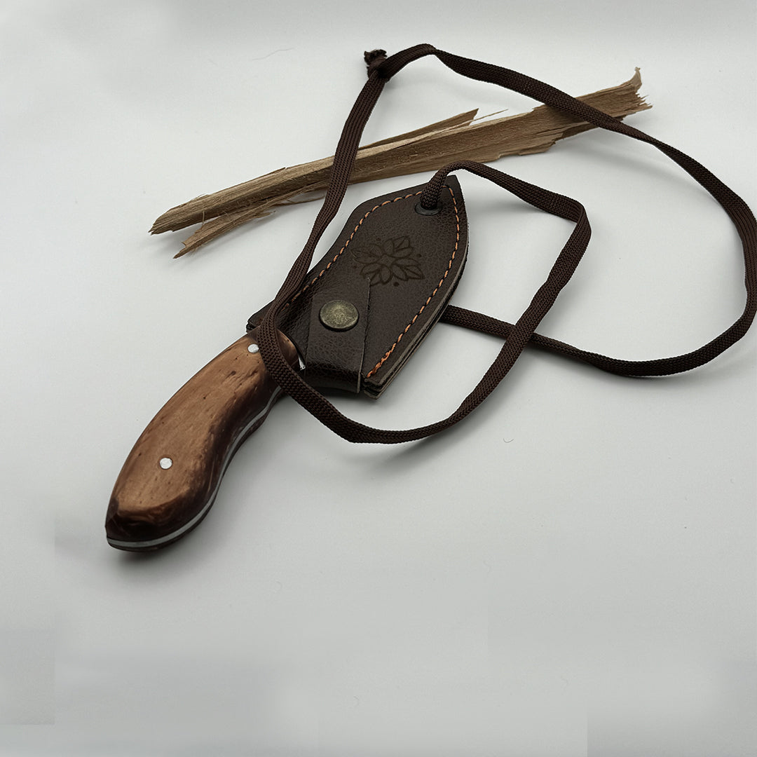 Wan Necklace Knife